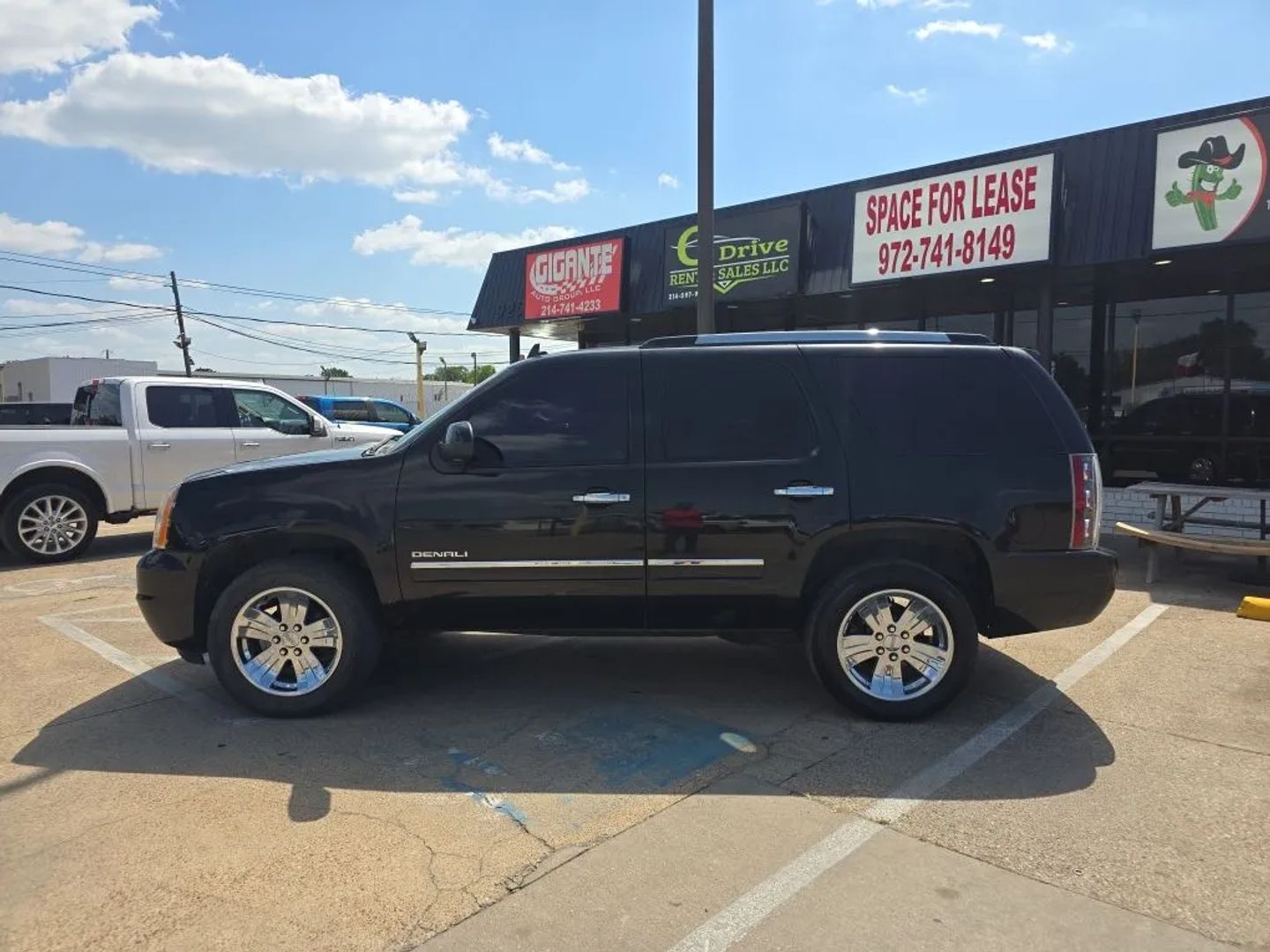gmc yukon 2011 1GKS1EEF1BR253847 image gmc yukon 2011 1GKS1EEF1BR253847 image
