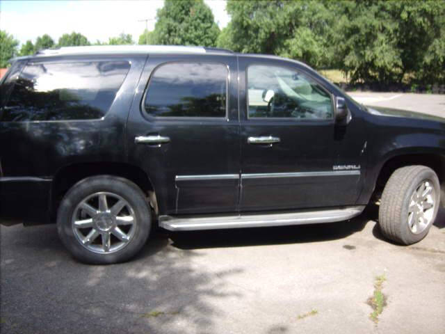 gmc yukon 2011 1GKS2EEF5BR310127 image gmc yukon 2011 1GKS2EEF5BR310127 image