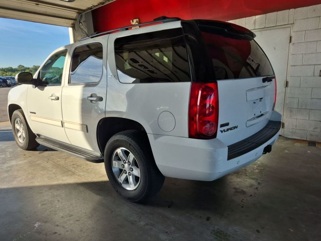 gmc yukon 2011 1GKS1CE0XBR216344 image gmc yukon 2011 1GKS1CE0XBR216344 image