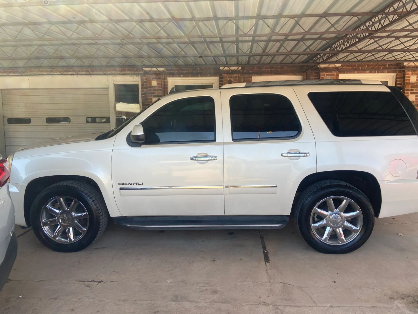 gmc yukon 2010 1GKUKEEF6AR178423 image gmc yukon 2010 1GKUKEEF6AR178423 image