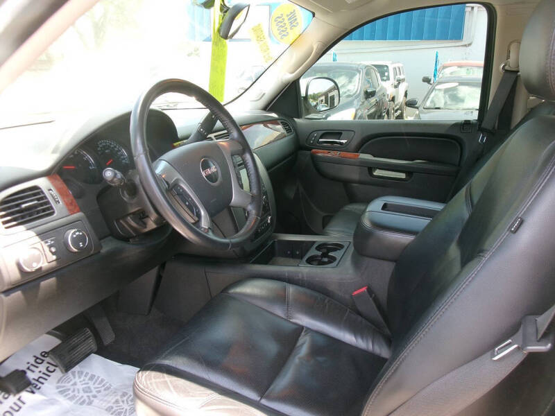 gmc yukon 2010 1GKUKCE04AR242815 image gmc yukon 2010 1GKUKCE04AR242815 image