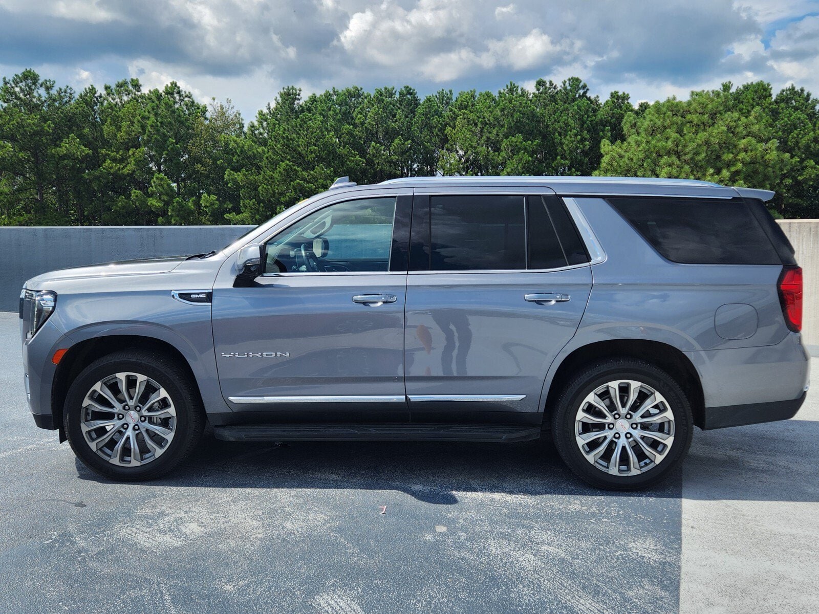 gmc yukon 2022 1GKS1BKD1NR260271 image gmc yukon 2022 1GKS1BKD1NR260271 image