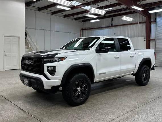 GMC CANYON 2023 1GTP5BEK0P1205053 image
