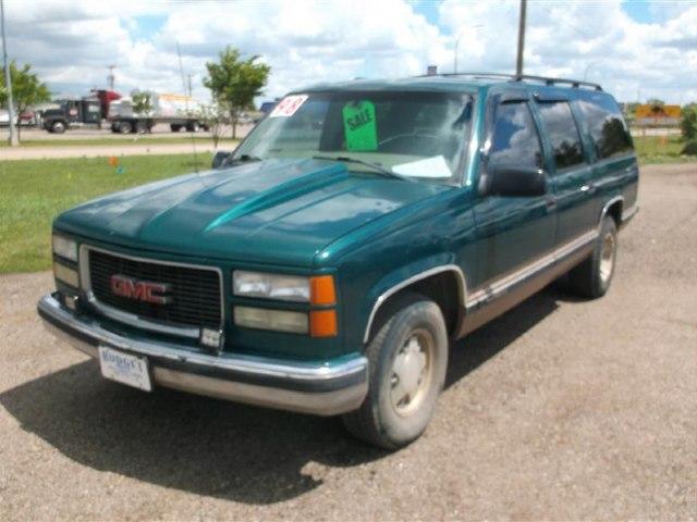 gmc suburban 1998 1GKEC16R8WJ730402 image gmc suburban 1998 1GKEC16R8WJ730402 image