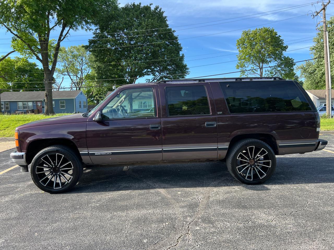 gmc suburban 1997 1GKFK16R6VJ705357 image gmc suburban 1997 1GKFK16R6VJ705357 image