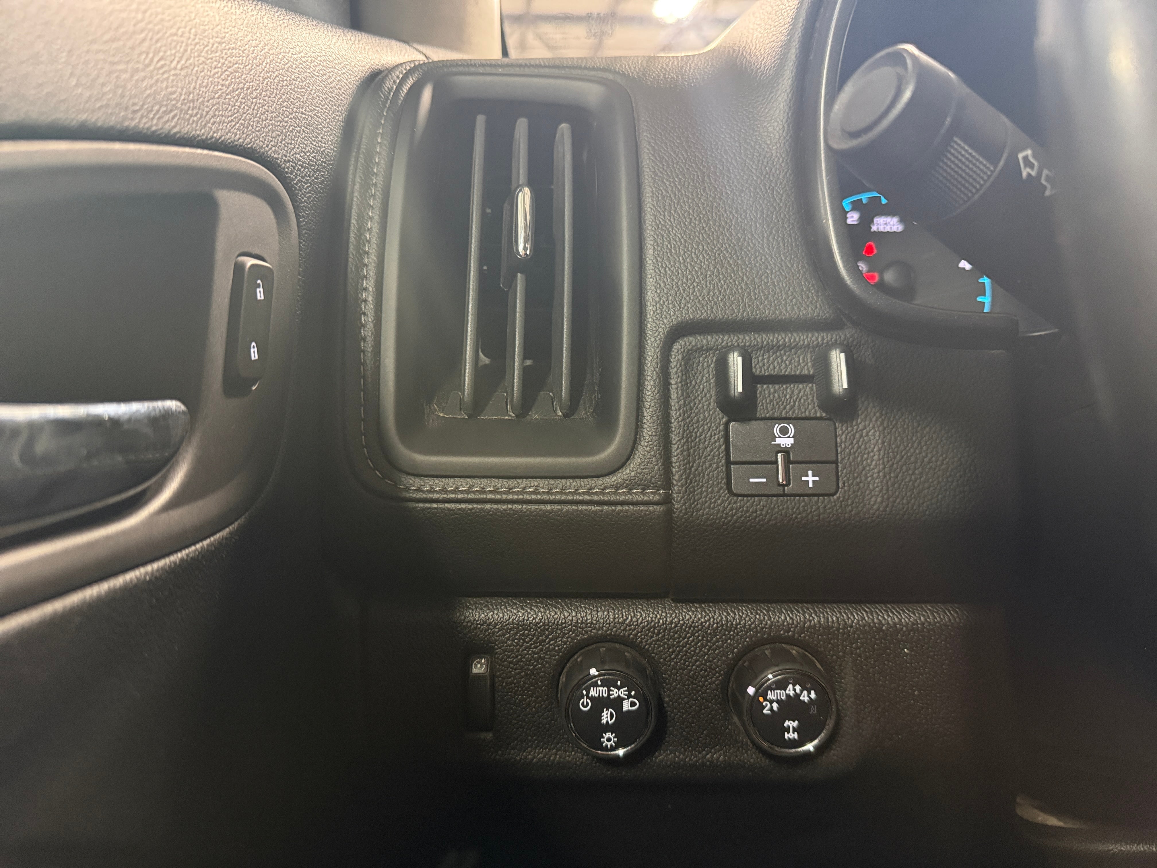 gmc canyon 2021 1GTP6CE19M1100064 image gmc canyon 2021 1GTP6CE19M1100064 image