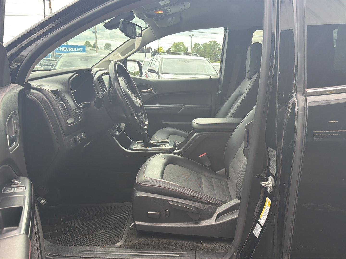 gmc canyon 2017 1GTH6CENXH1144264 image gmc canyon 2017 1GTH6CENXH1144264 image