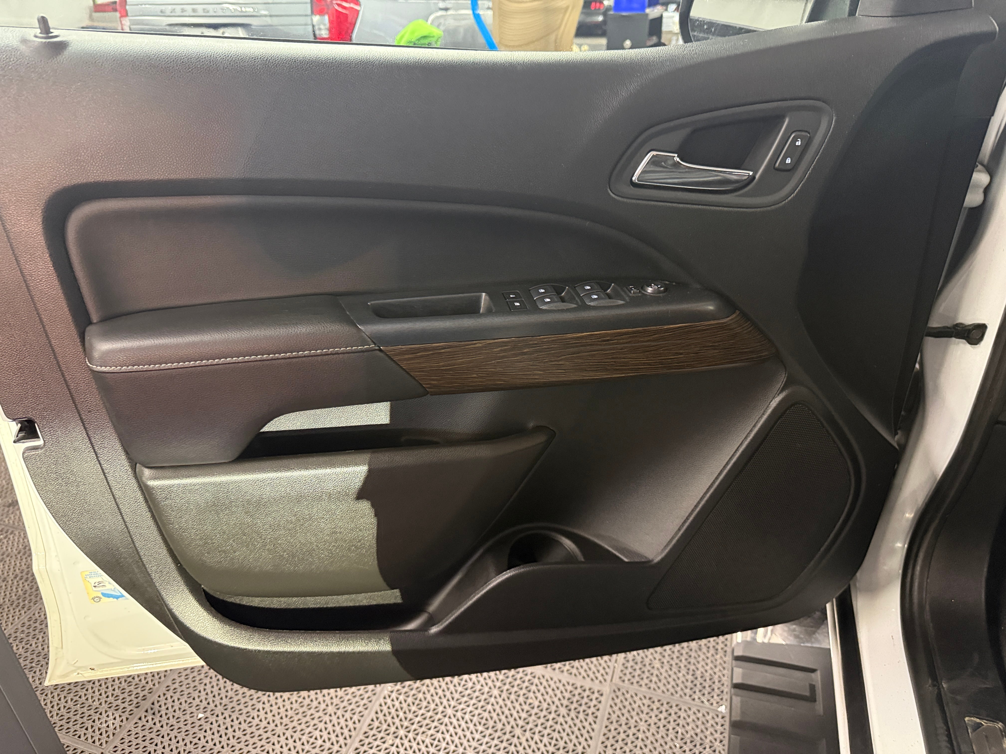 gmc canyon 2020 1GTG6EEN7L1166576 image gmc canyon 2020 1GTG6EEN7L1166576 image