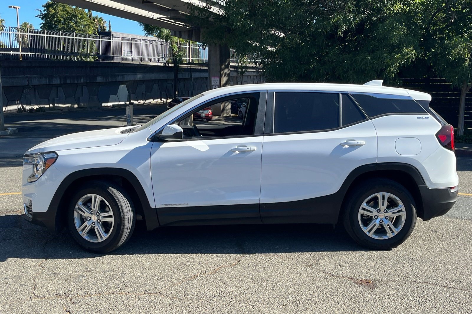 gmc terrain 2024 3GKALMEG3RL358397 image gmc terrain 2024 3GKALMEG3RL358397 image