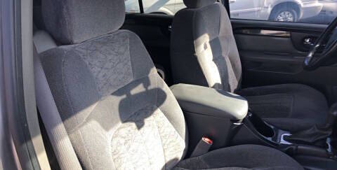 gmc envoy 2004 1GKDT13S442332761 image gmc envoy 2004 1GKDT13S442332761 image