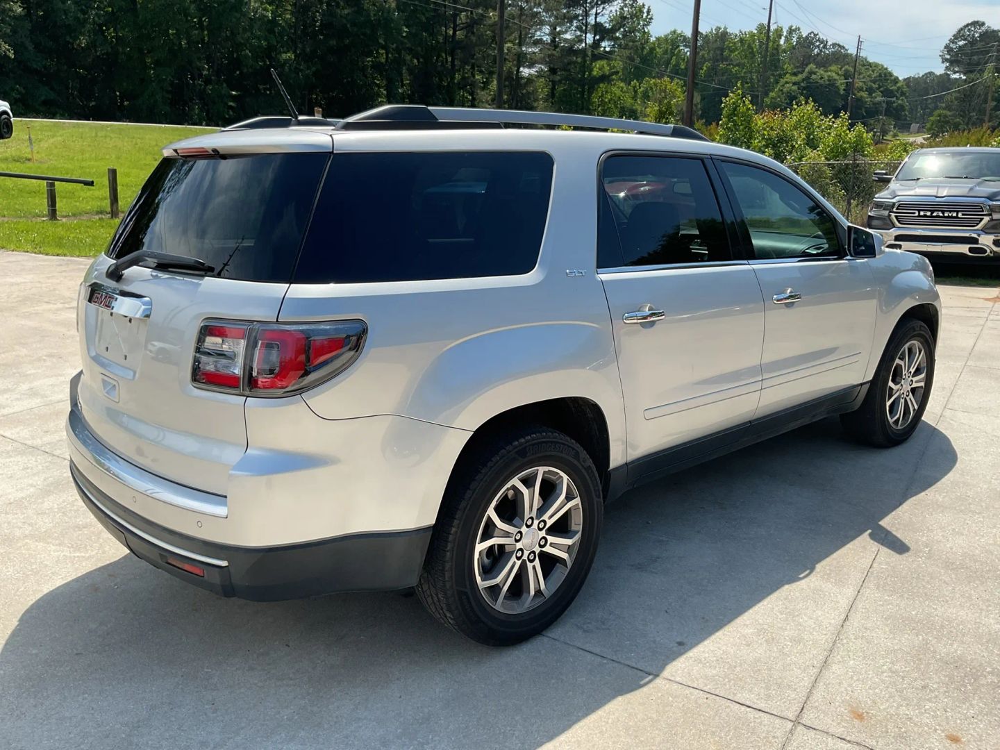 gmc acadia 2016 1GKKRSKD1GJ262726 image gmc acadia 2016 1GKKRSKD1GJ262726 image