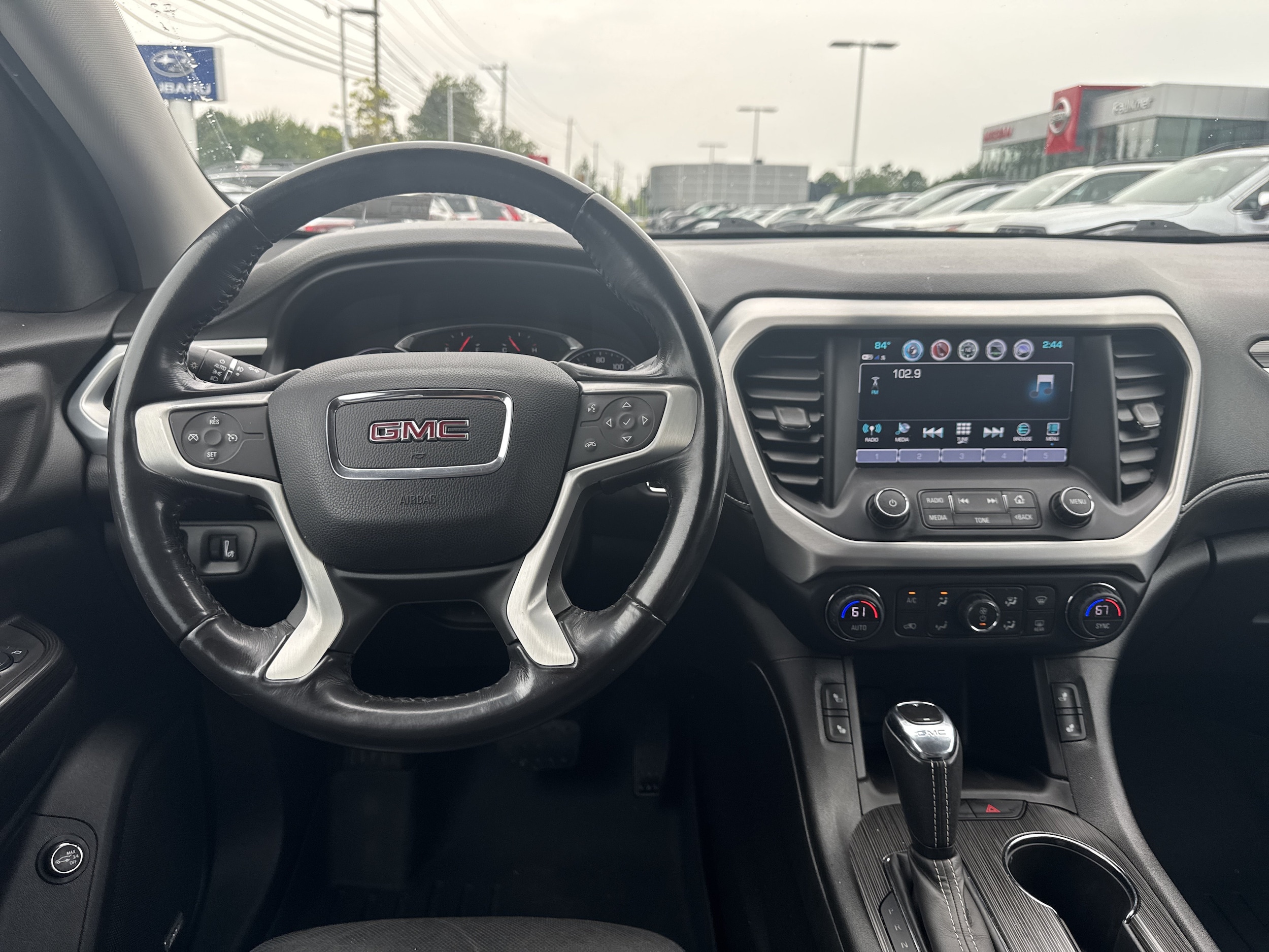 gmc acadia 2019 1GKKNULS8KZ138208 image gmc acadia 2019 1GKKNULS8KZ138208 image