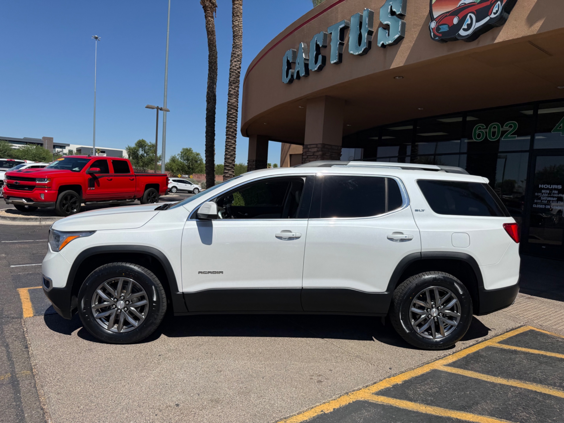 gmc acadia 2019 1GKKNULS7KZ250692 image gmc acadia 2019 1GKKNULS7KZ250692 image