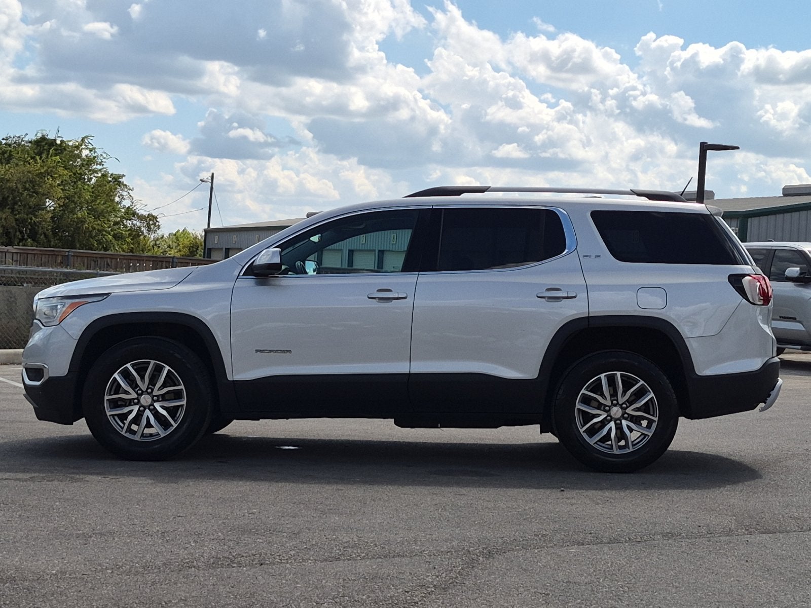 gmc acadia 2019 1GKKNLLAXKZ202525 image gmc acadia 2019 1GKKNLLAXKZ202525 image