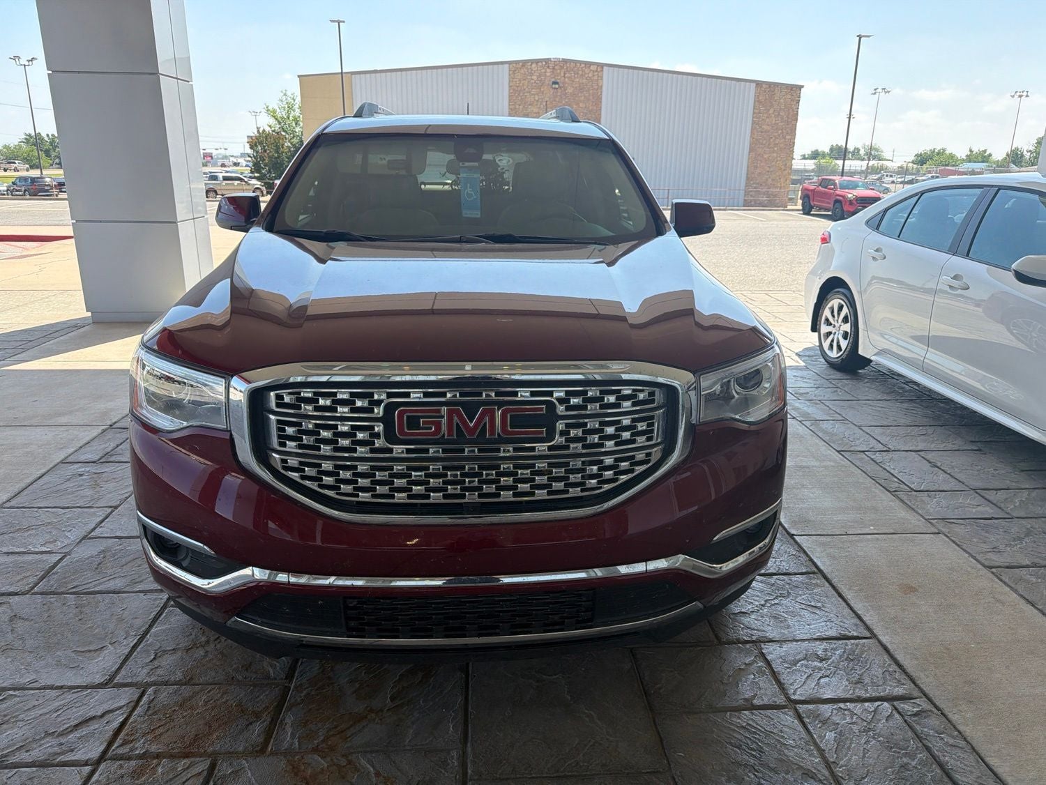 gmc acadia 2018 1GKKNPLS7JZ170552 image gmc acadia 2018 1GKKNPLS7JZ170552 image