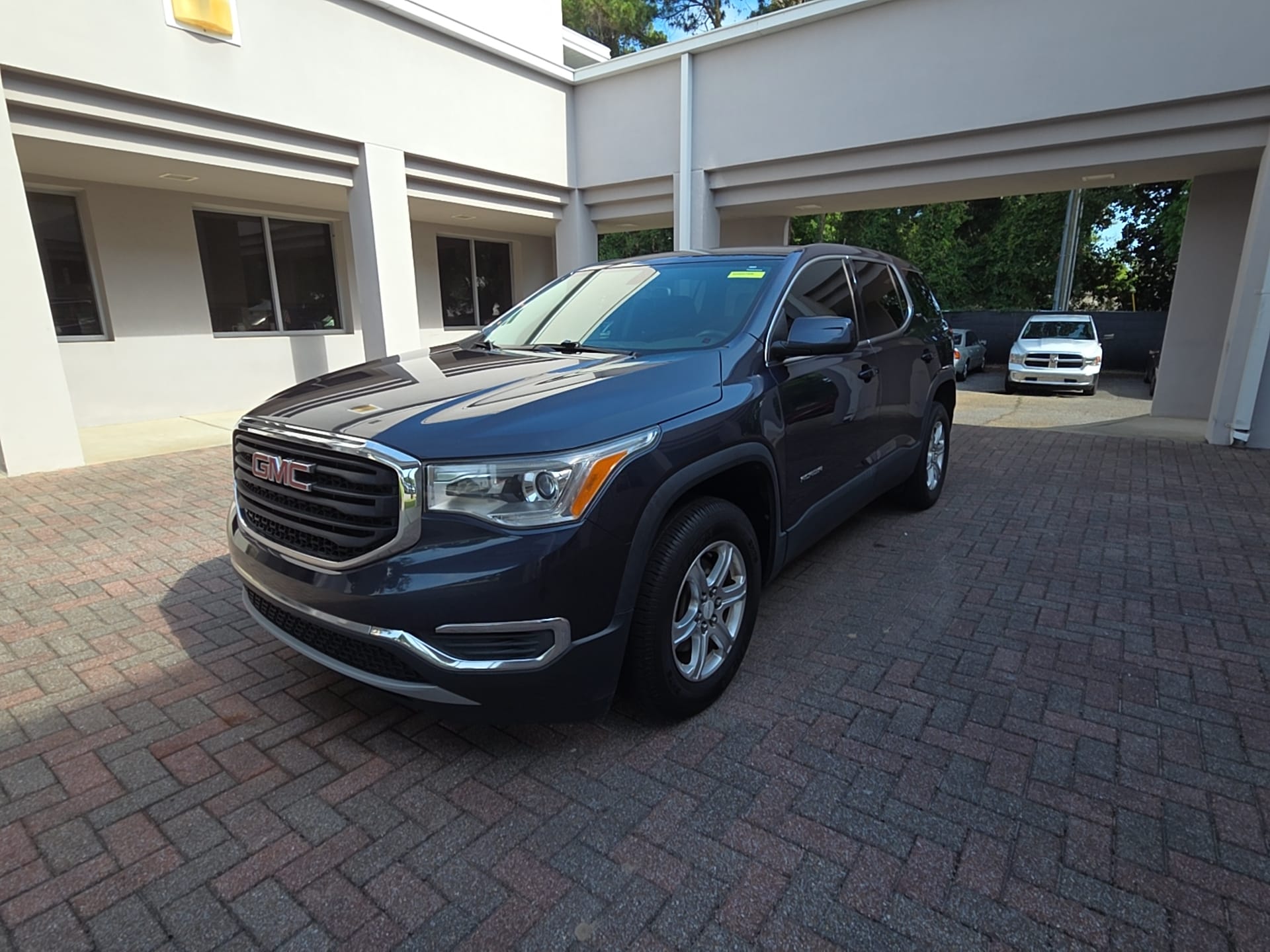 gmc acadia 2018 1GKKNKLA8JZ240120 image gmc acadia 2018 1GKKNKLA8JZ240120 image