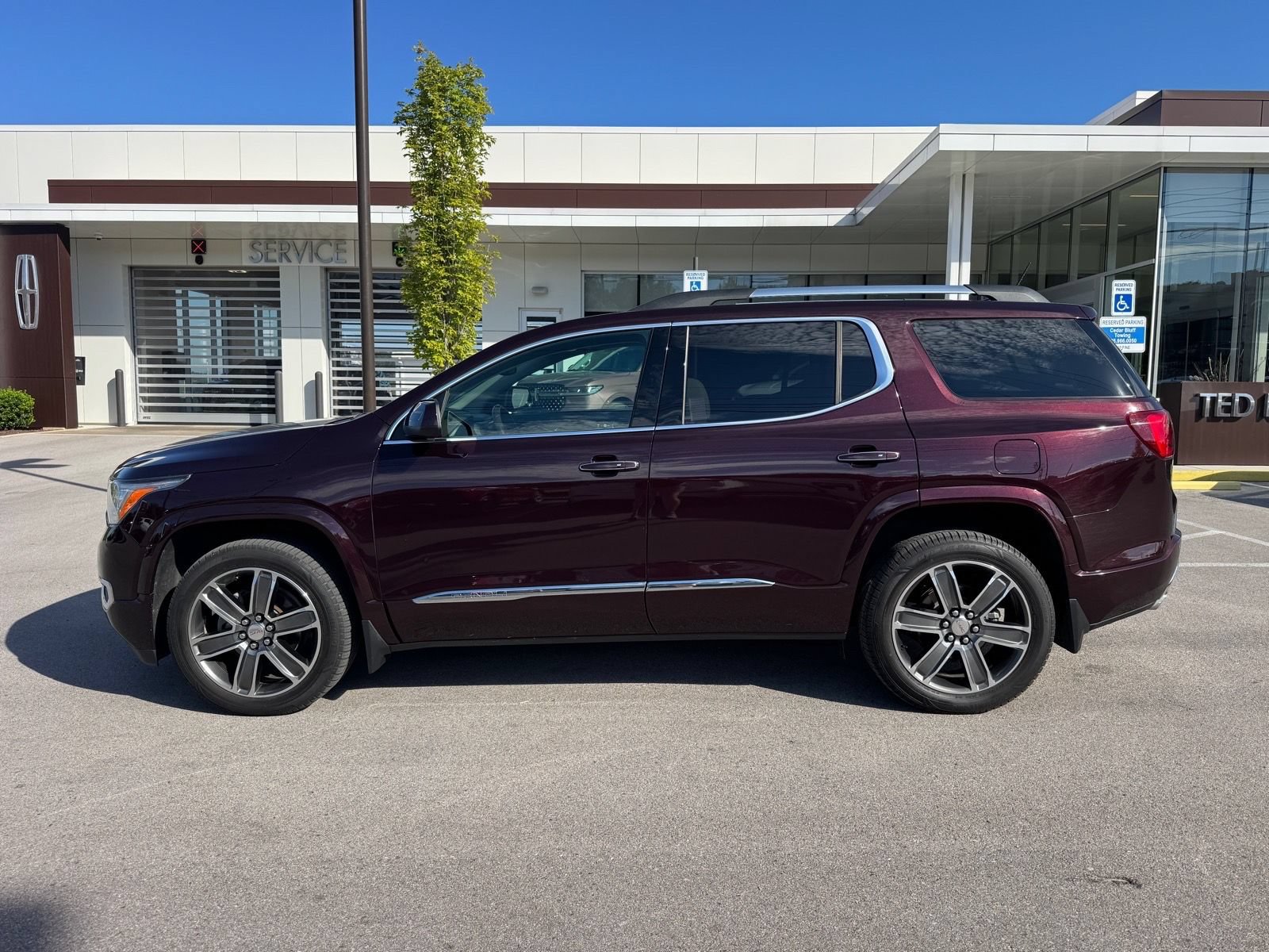gmc acadia 2018 1GKKNXLS8JZ185495 image