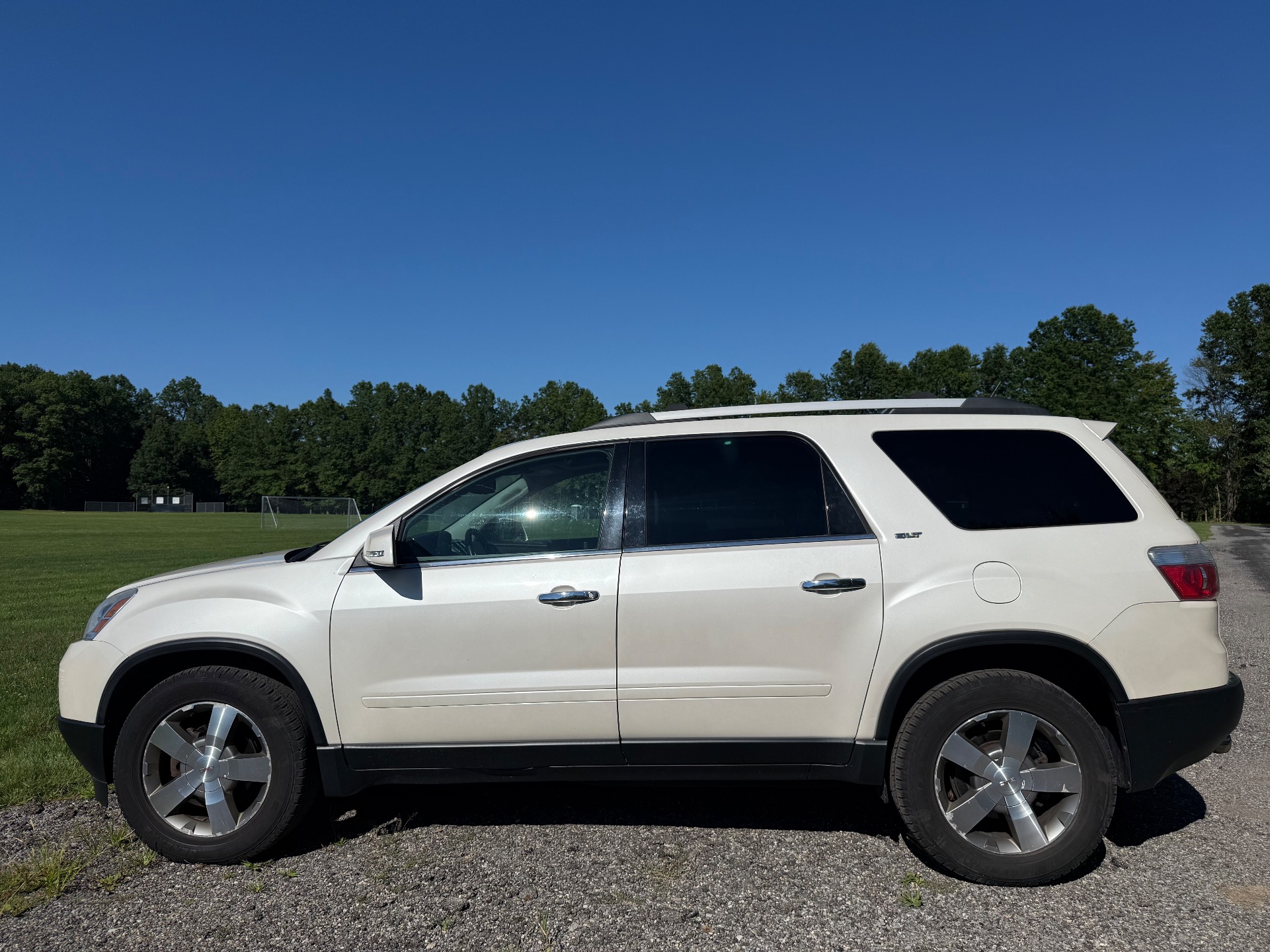 gmc acadia 2012 1GKKRRED9CJ365889 image gmc acadia 2012 1GKKRRED9CJ365889 image