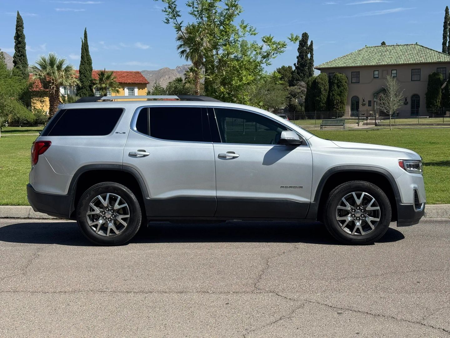 gmc acadia 2020 1GKKNRLS1LZ178970 image gmc acadia 2020 1GKKNRLS1LZ178970 image