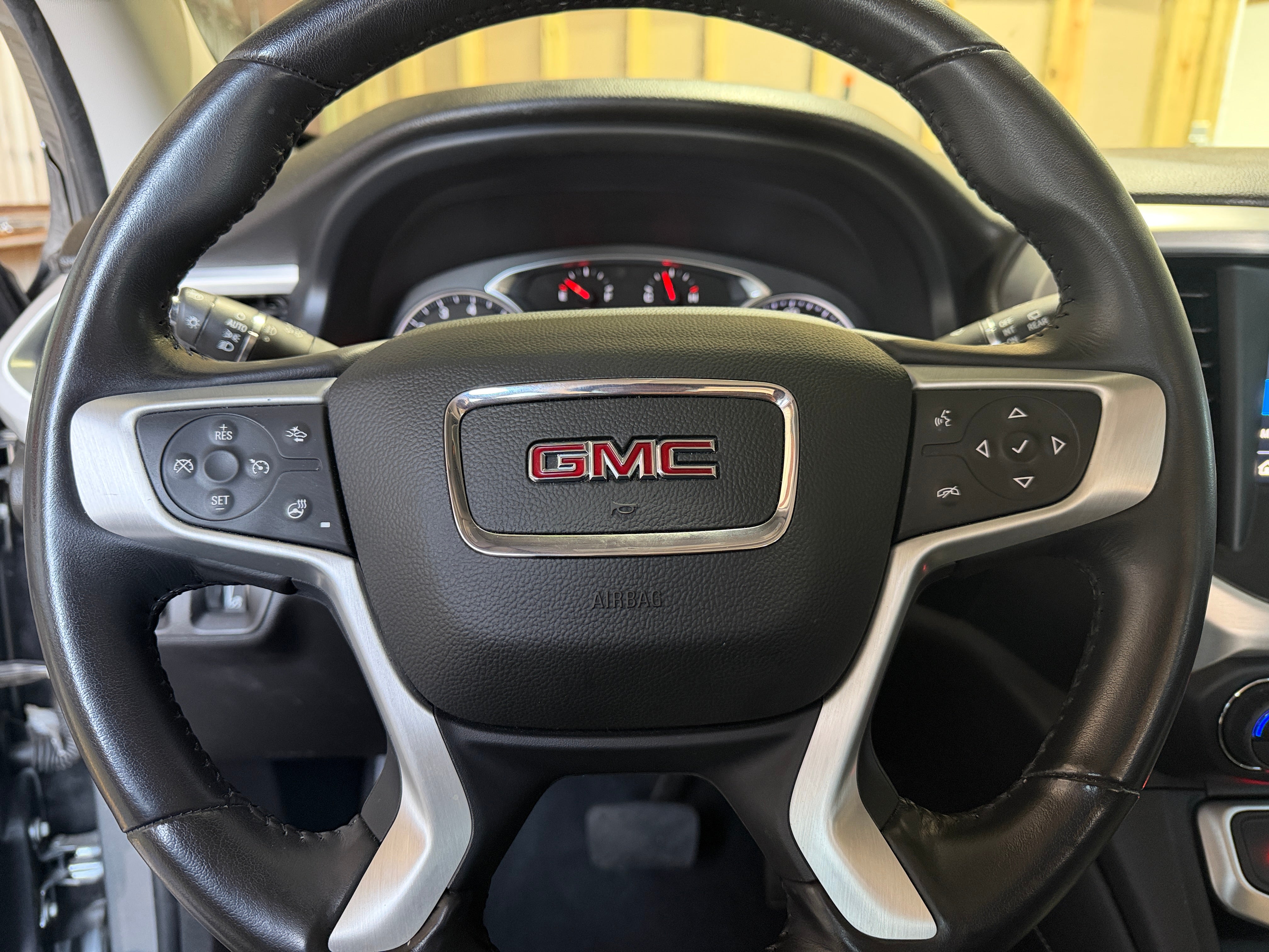gmc acadia 2022 1GKKNML46NZ154431 image gmc acadia 2022 1GKKNML46NZ154431 image