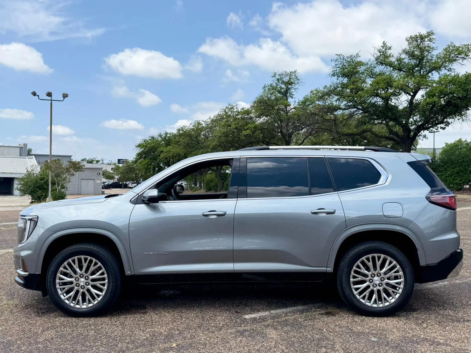 gmc acadia 2025 1GKENLRS7SJ114737 image gmc acadia 2025 1GKENLRS7SJ114737 image