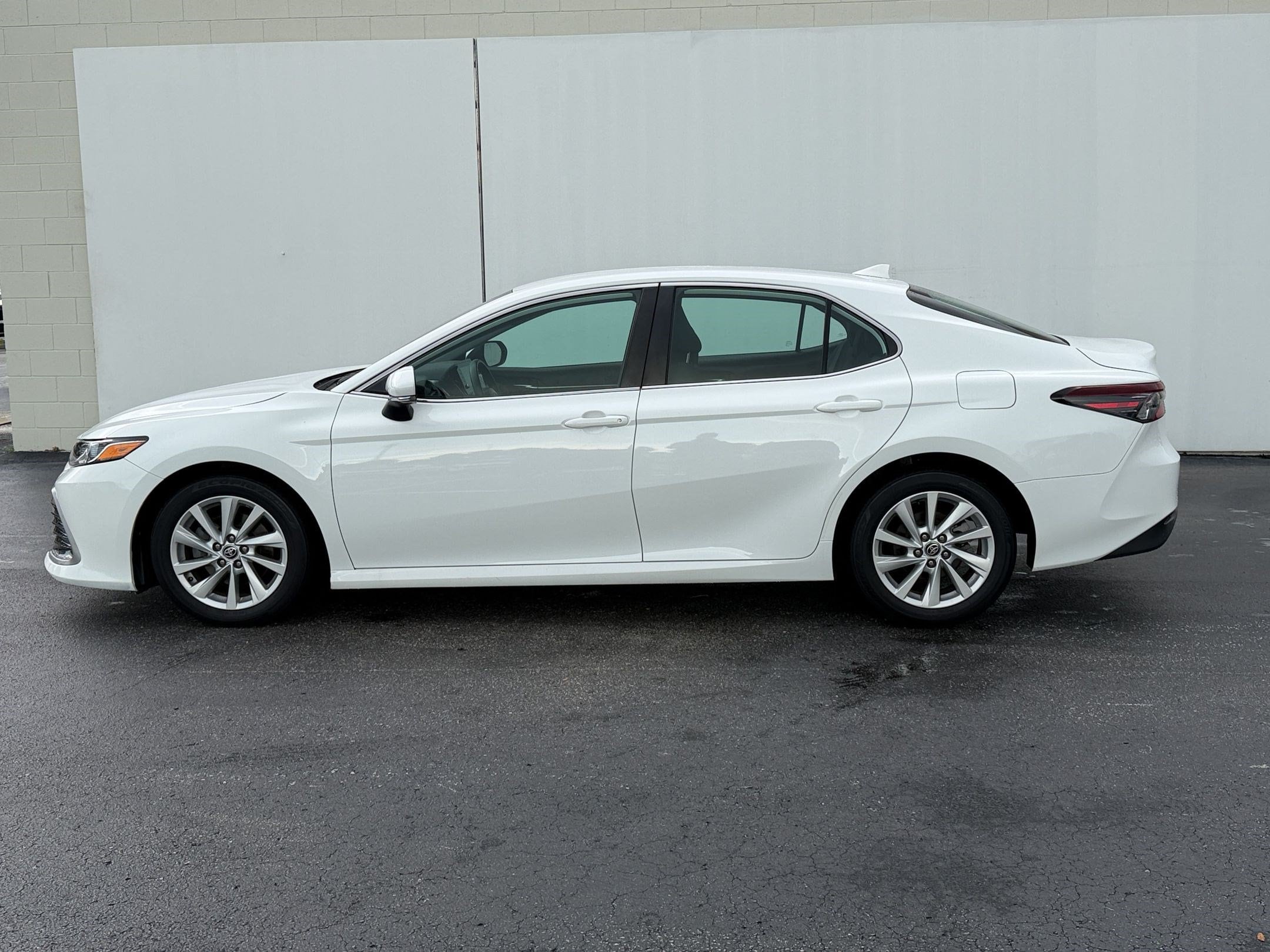 toyota camry 2023 4T1R11AK4PU115886 image