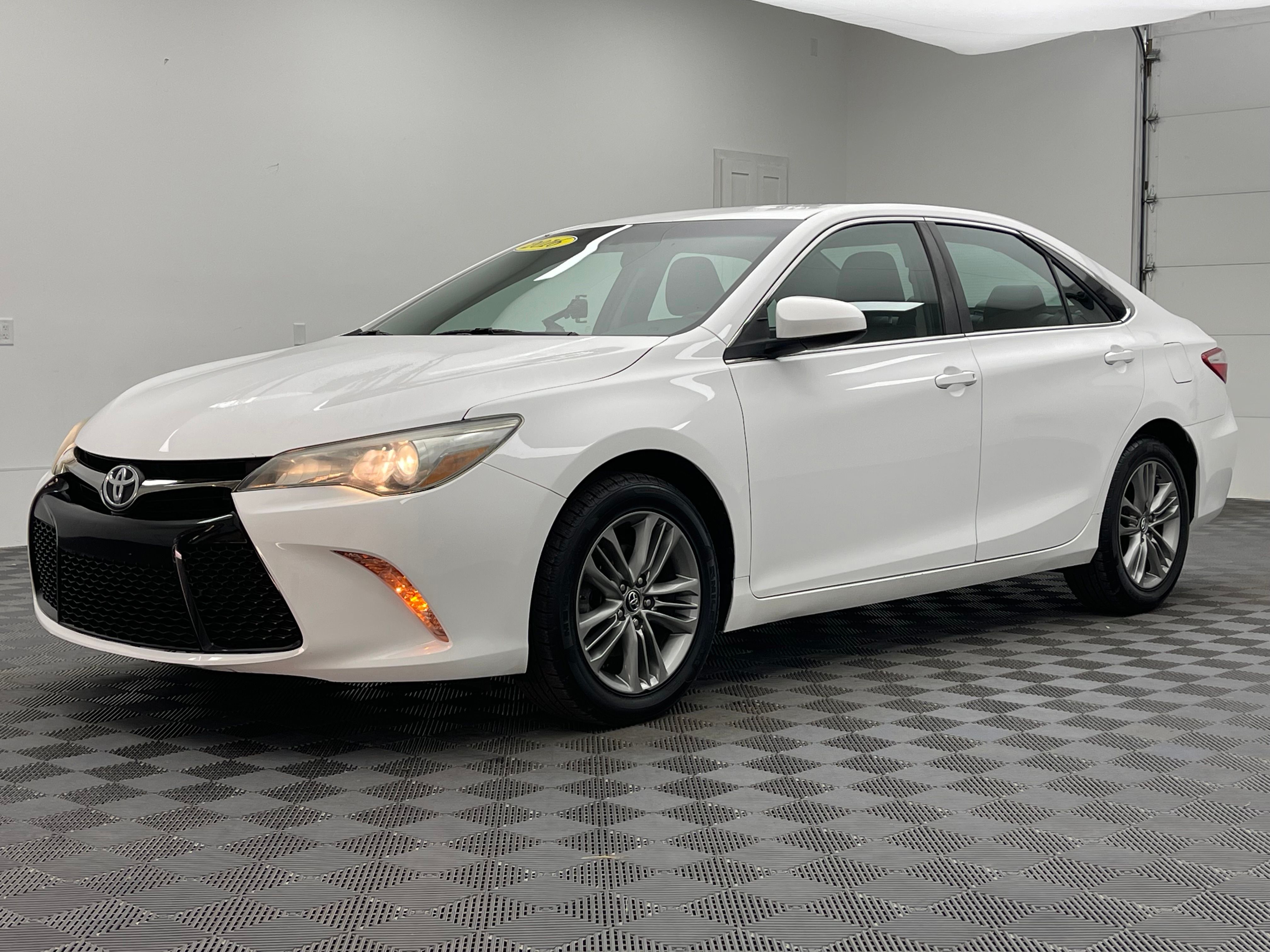 toyota camry 2016 4T1BF1FK2GU218140 image toyota camry 2016 4T1BF1FK2GU218140 image
