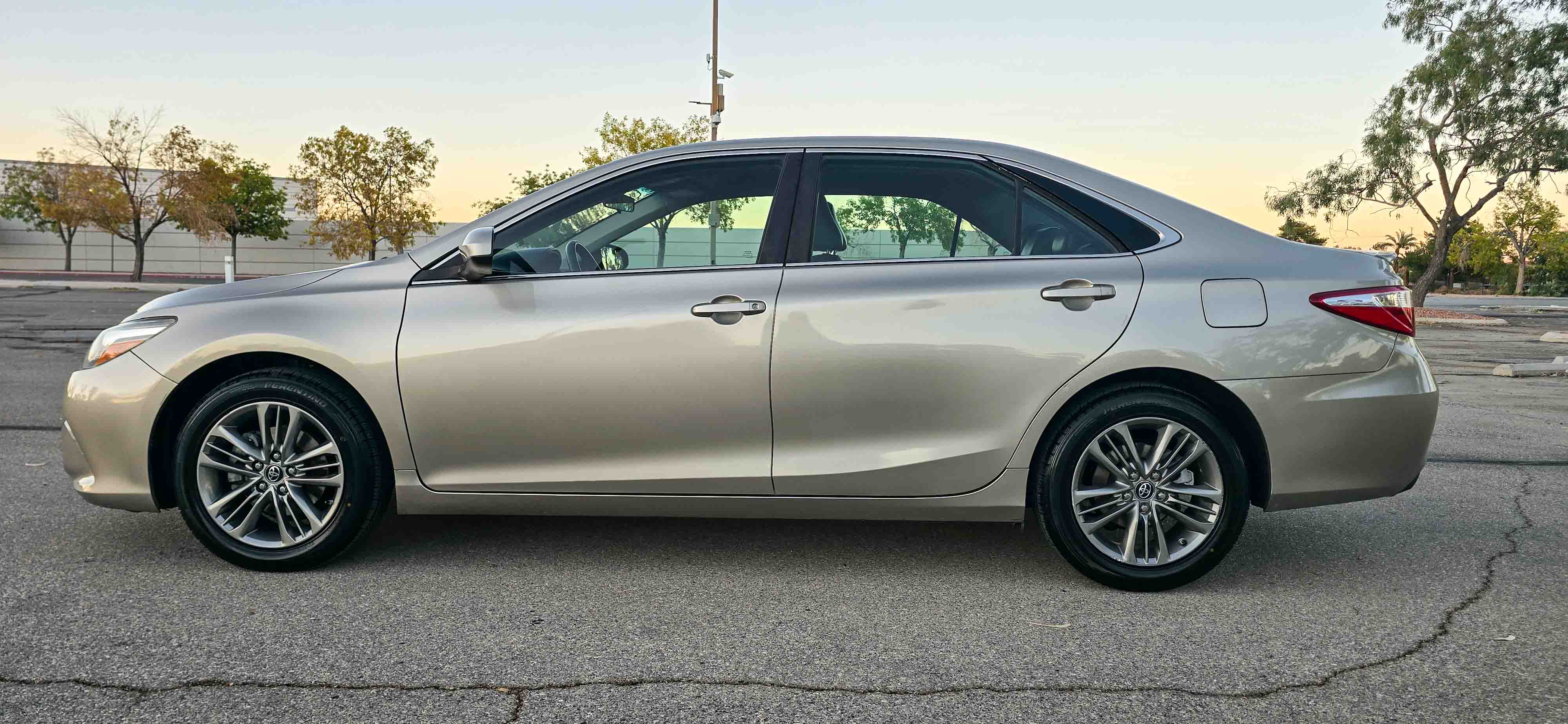 toyota camry 2016 4T1BF1FK2GU229218 image toyota camry 2016 4T1BF1FK2GU229218 image