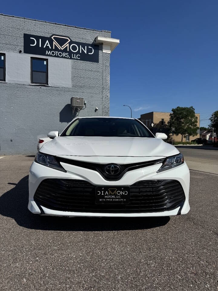 toyota camry 2019 4T1B11HK1KU690995 image toyota camry 2019 4T1B11HK1KU690995 image