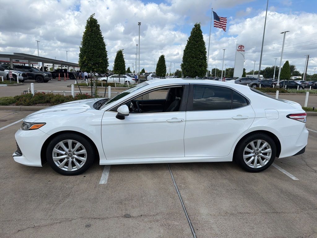 toyota camry 2019 4T1B11HK6KU198432 image toyota camry 2019 4T1B11HK6KU198432 image