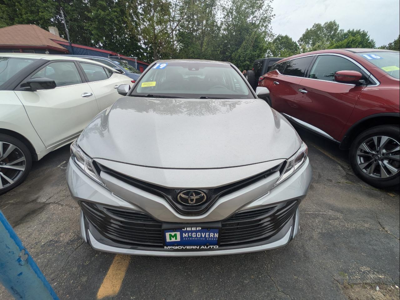 toyota camry 2019 4T1B11HK5KU173294 image toyota camry 2019 4T1B11HK5KU173294 image