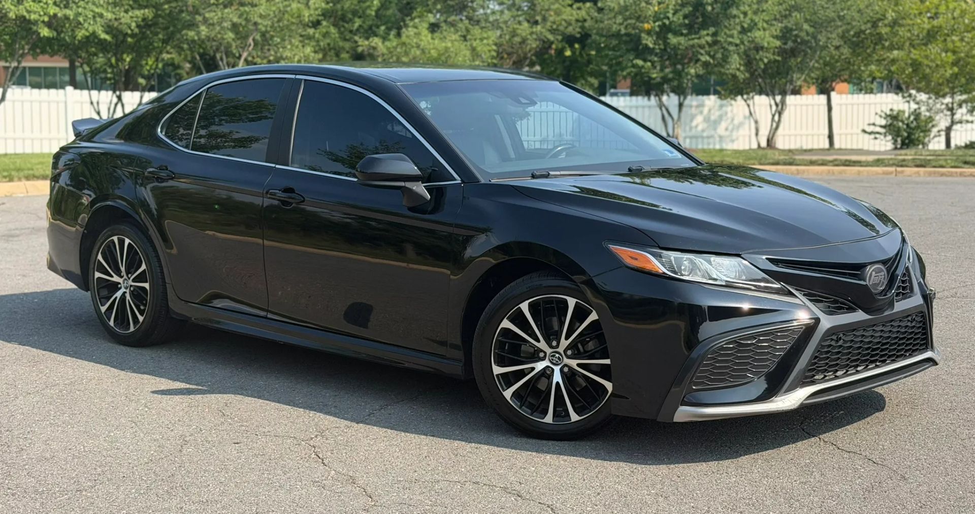 toyota camry 2019 4T1B11HKXKU696052 image toyota camry 2019 4T1B11HKXKU696052 image