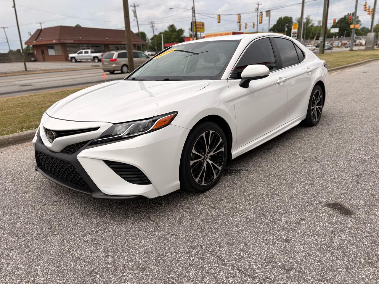 toyota camry 2019 4T1B11HK6KU686666 image toyota camry 2019 4T1B11HK6KU686666 image