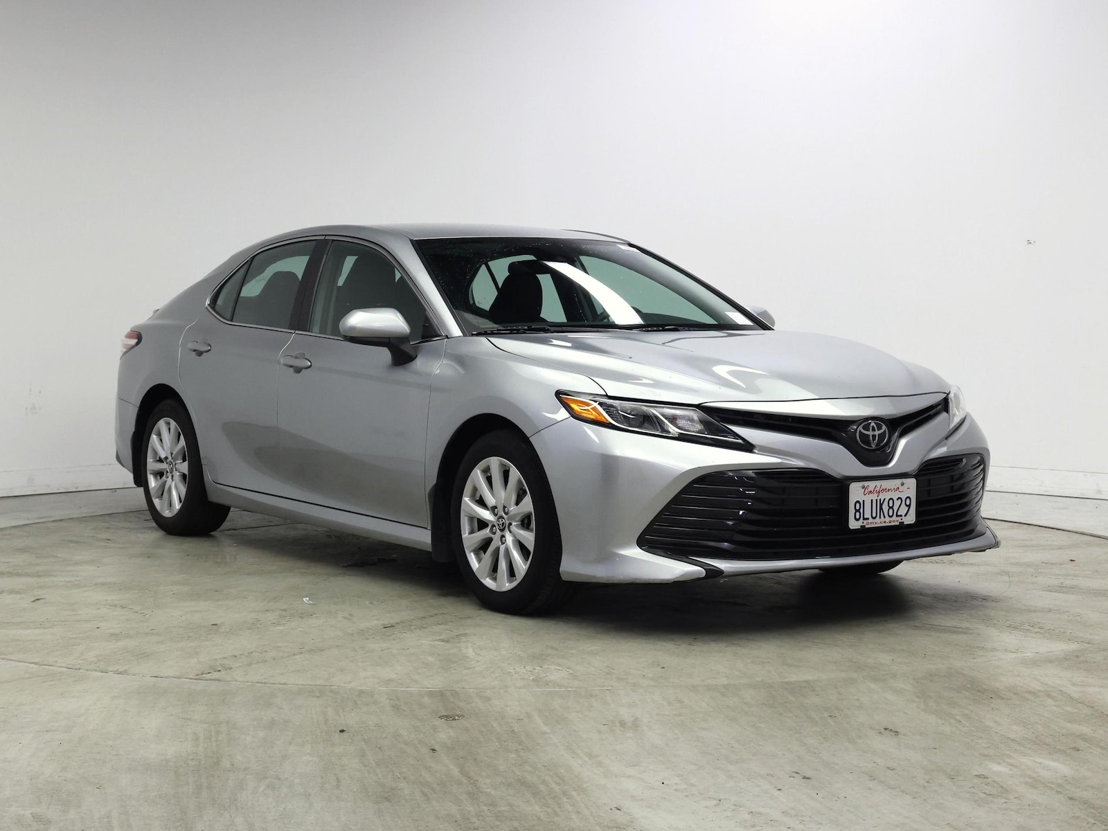 toyota camry 2019 4T1B11HK7KU825221 image toyota camry 2019 4T1B11HK7KU825221 image