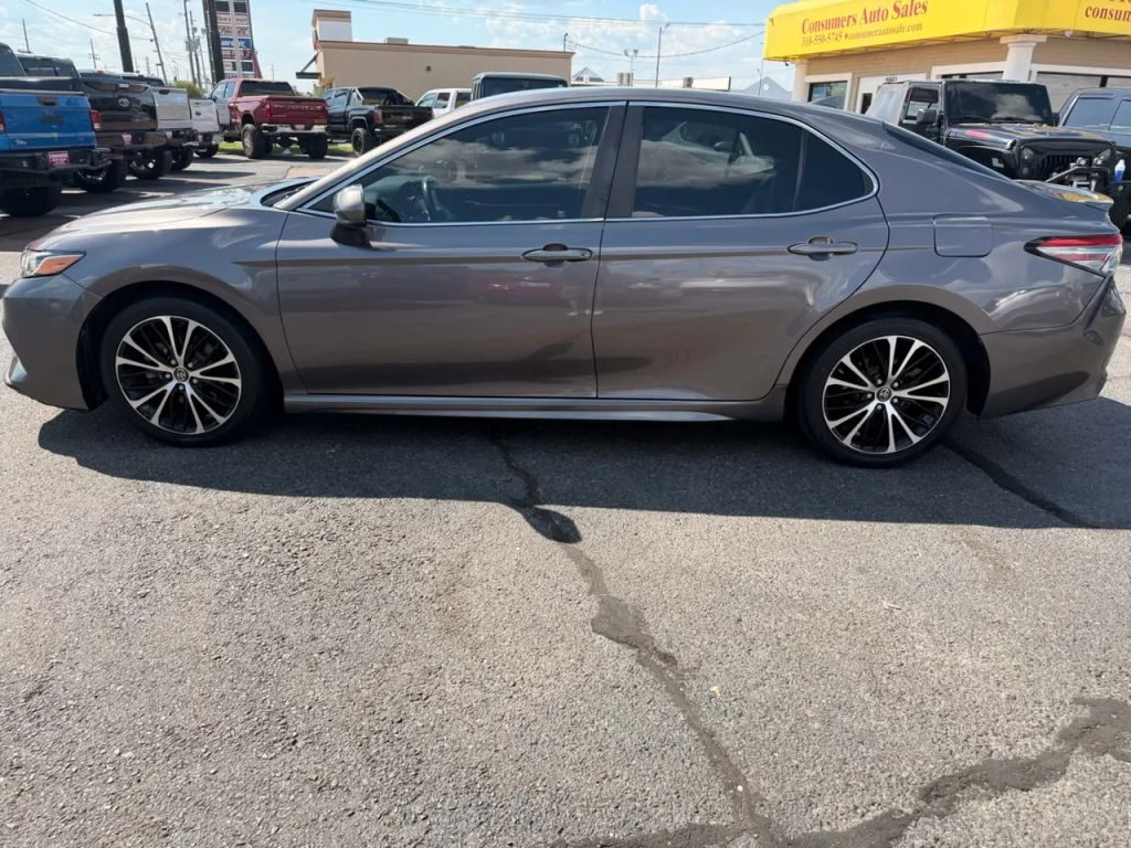 toyota camry 2019 4T1B11HK5KU160786 image toyota camry 2019 4T1B11HK5KU160786 image