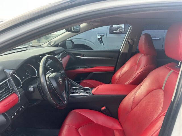toyota camry 2019 4T1B61HK2KU283866 image toyota camry 2019 4T1B61HK2KU283866 image