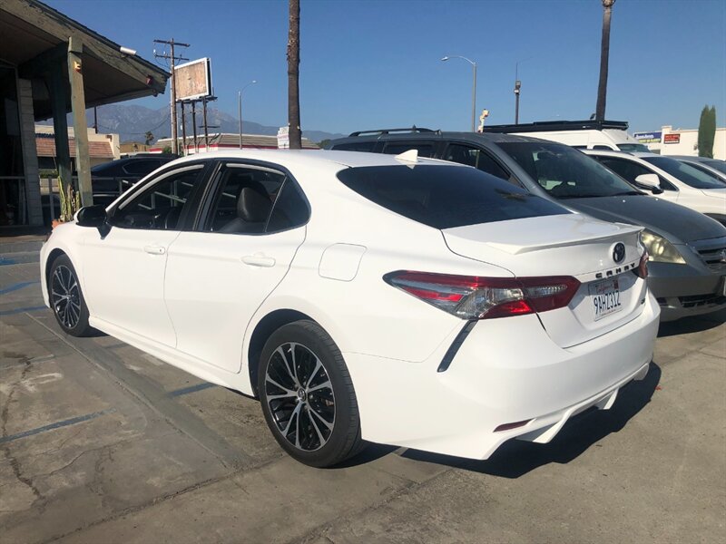 toyota camry 2019 4T1B11HK6KU726177 image toyota camry 2019 4T1B11HK6KU726177 image