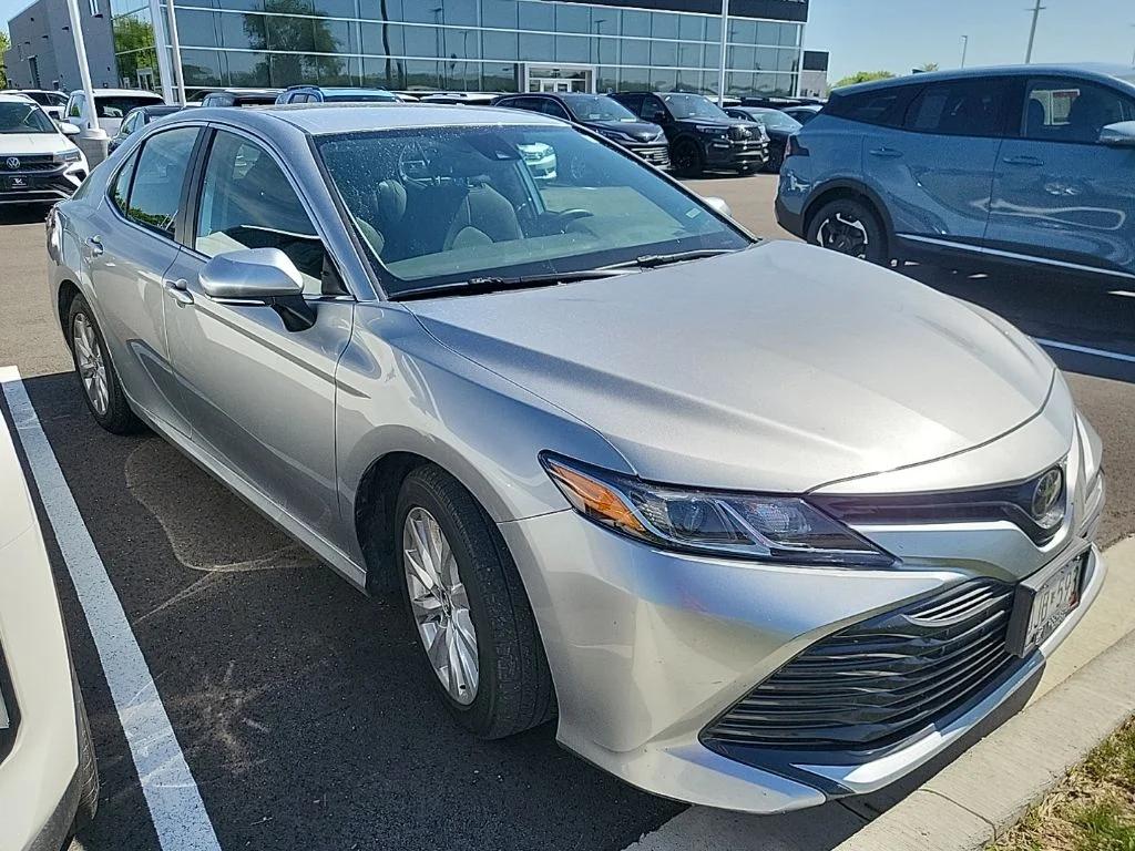 toyota camry 2019 4T1B11HK4KU826116 image toyota camry 2019 4T1B11HK4KU826116 image