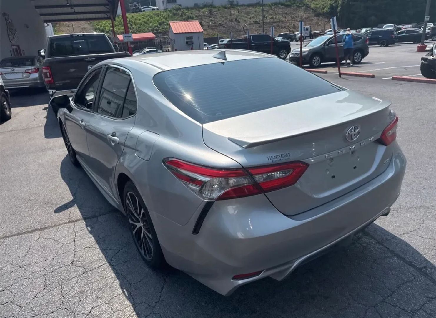 toyota camry 2019 4T1B11HK5KU215074 image toyota camry 2019 4T1B11HK5KU215074 image