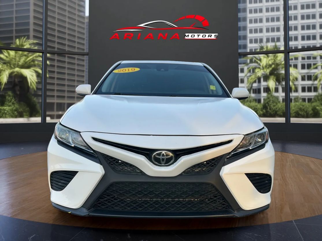 toyota camry 2019 4T1B11HK1KU684646 image toyota camry 2019 4T1B11HK1KU684646 image