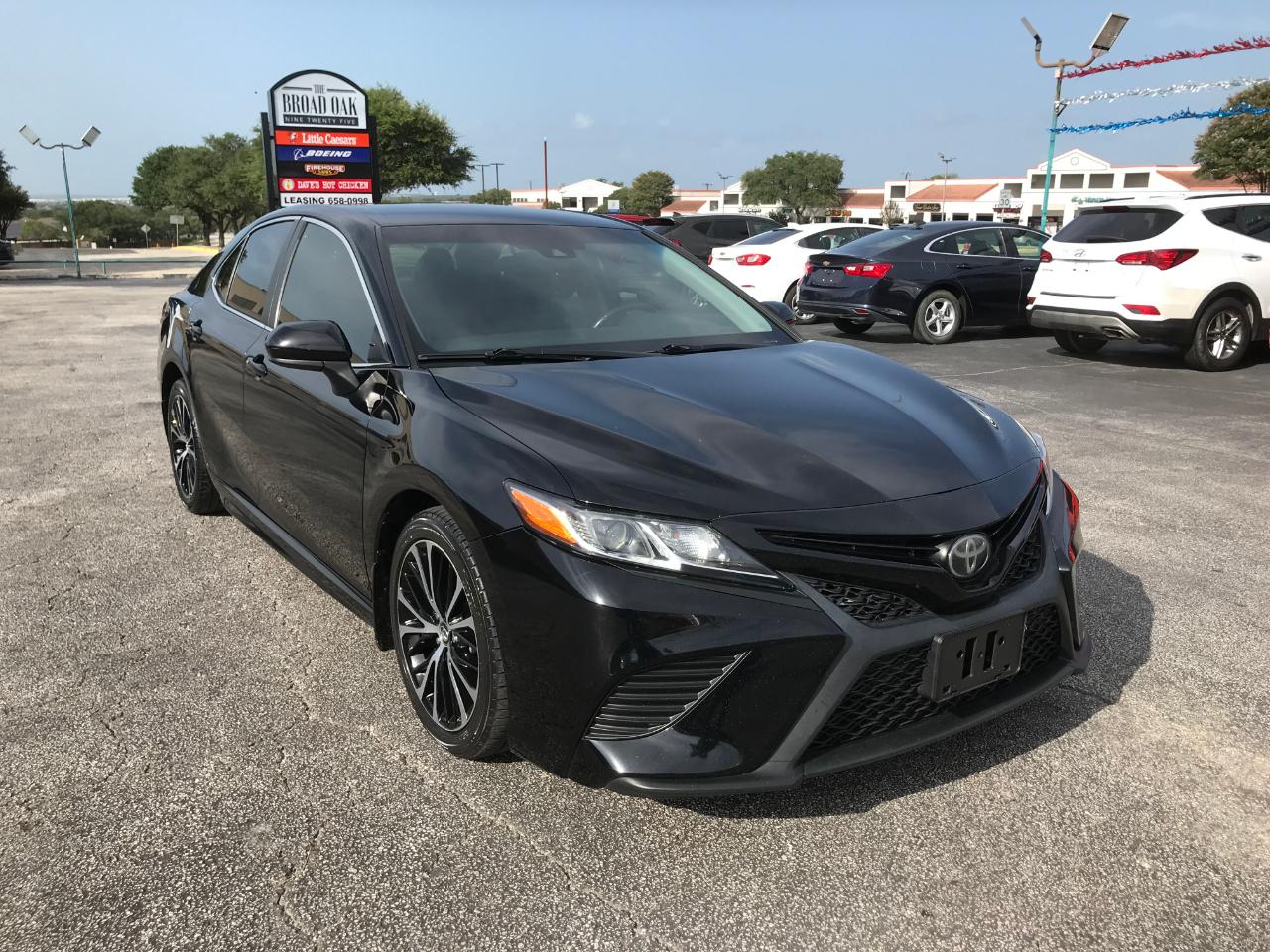 toyota camry 2019 4T1B11HK5KU162506 image toyota camry 2019 4T1B11HK5KU162506 image