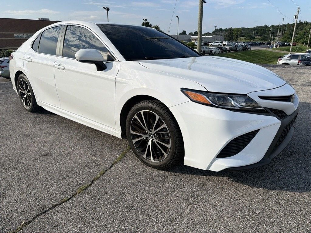 toyota camry 2019 4T1B11HK0KU757795 image toyota camry 2019 4T1B11HK0KU757795 image