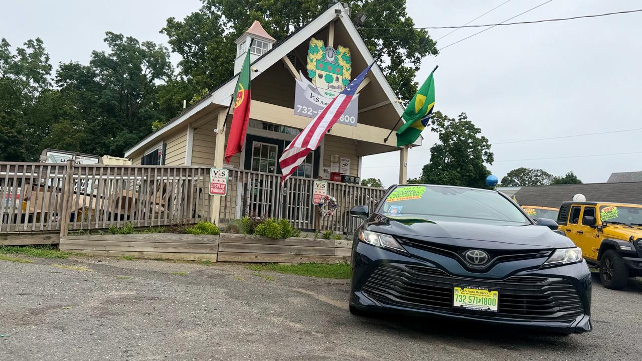 toyota camry 2019 4T1B11HK0KU682483 image toyota camry 2019 4T1B11HK0KU682483 image