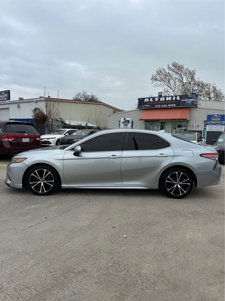 toyota camry 2019 4T1B11HK5KU209940 image toyota camry 2019 4T1B11HK5KU209940 image