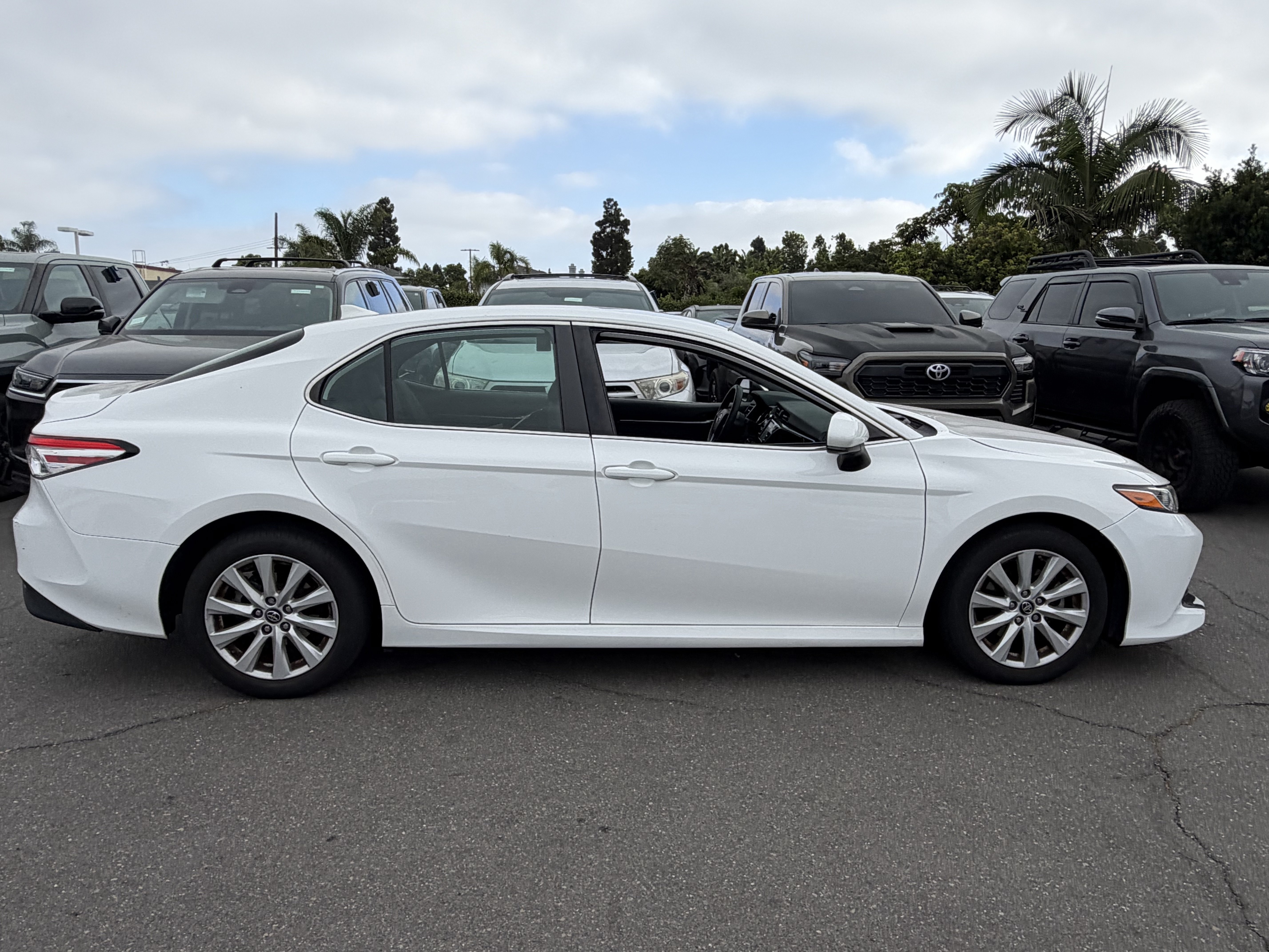 toyota camry 2019 4T1B11HK6KU709184 image toyota camry 2019 4T1B11HK6KU709184 image