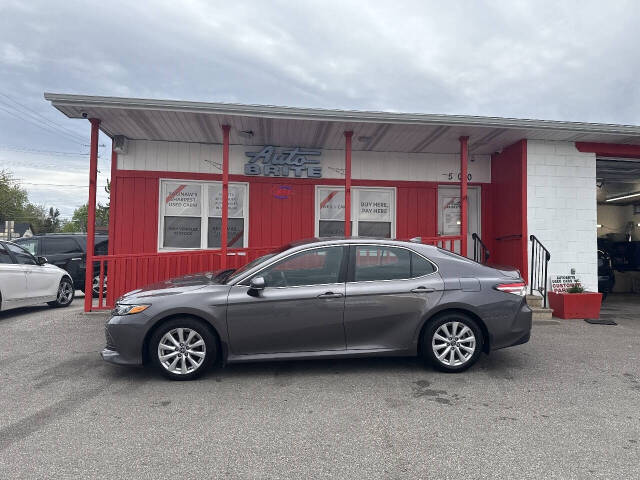 toyota camry 2018 4T1B11HK4JU119600 image toyota camry 2018 4T1B11HK4JU119600 image