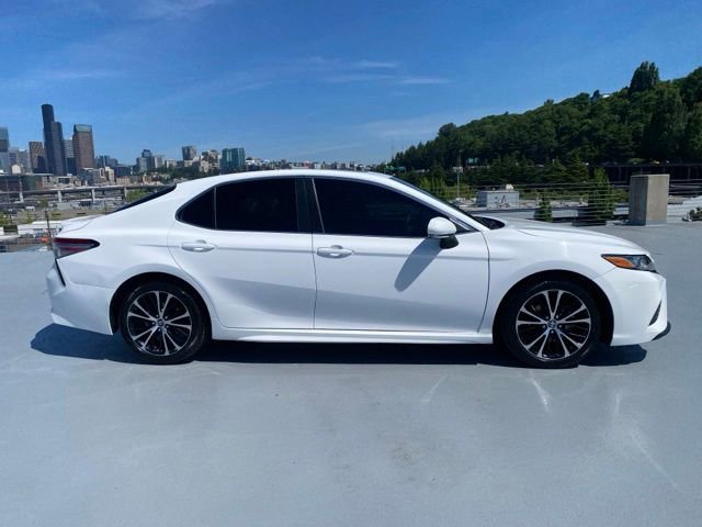 toyota camry 2018 4T1B11HK4JU051279 image toyota camry 2018 4T1B11HK4JU051279 image