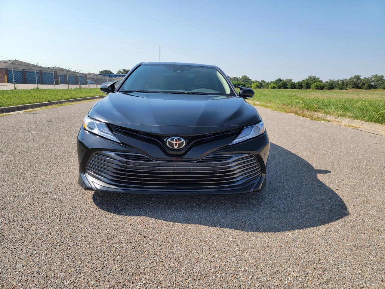 toyota camry 2018 4T1B11HK8JU500169 image toyota camry 2018 4T1B11HK8JU500169 image