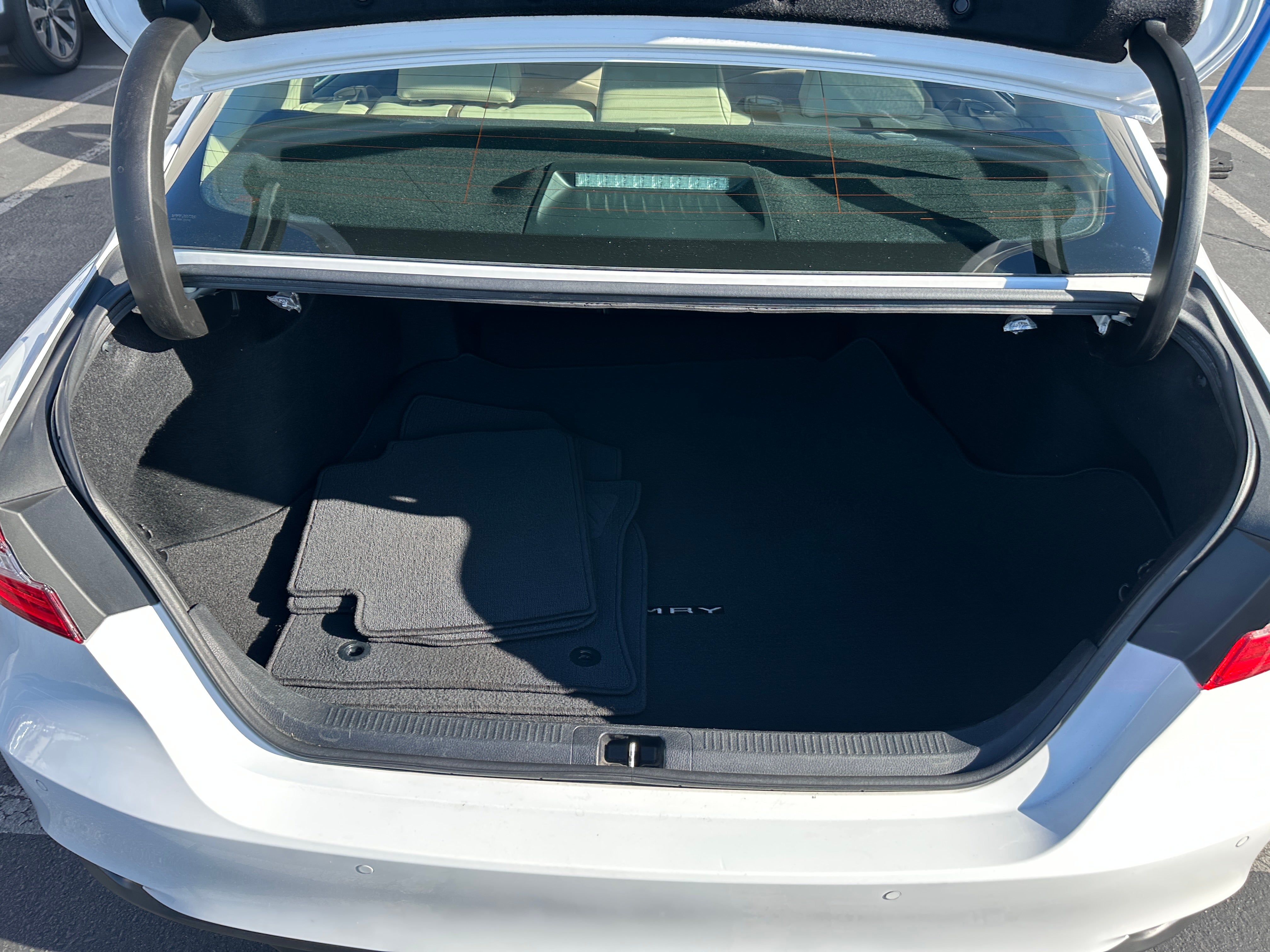 toyota camry 2018 4T1B11HK3JU509216 image toyota camry 2018 4T1B11HK3JU509216 image