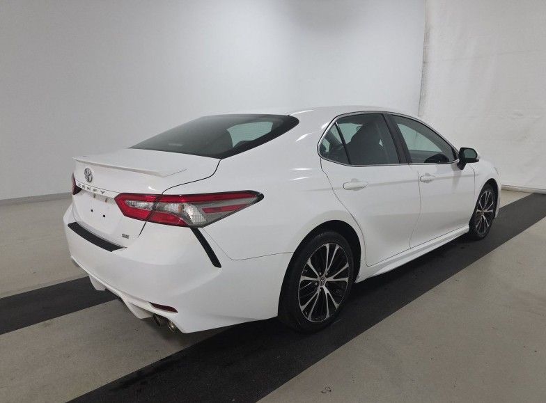 toyota camry 2018 4T1B11HK3JU150000 image toyota camry 2018 4T1B11HK3JU150000 image